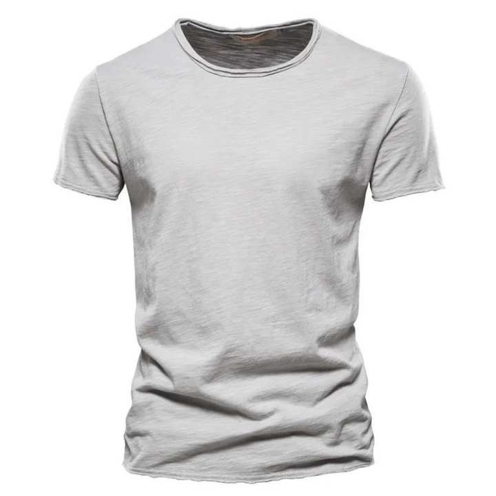 Grey heather men's basic tee, a comfortable and essential piece for everyday fashion.