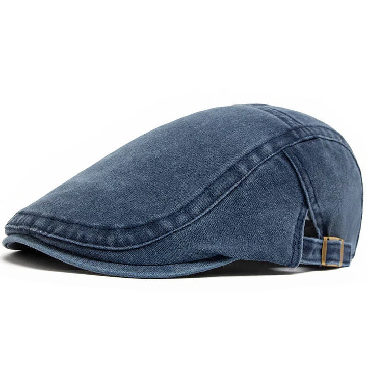 Men's classic flat cap in charcoal grey, perfect for everyday casual style and comfort.