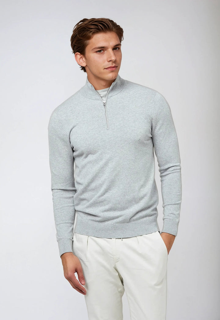 Versatile men's classic half-zip sweatshirt, perfect for layering & smart casual looks. Effortless everyday style.