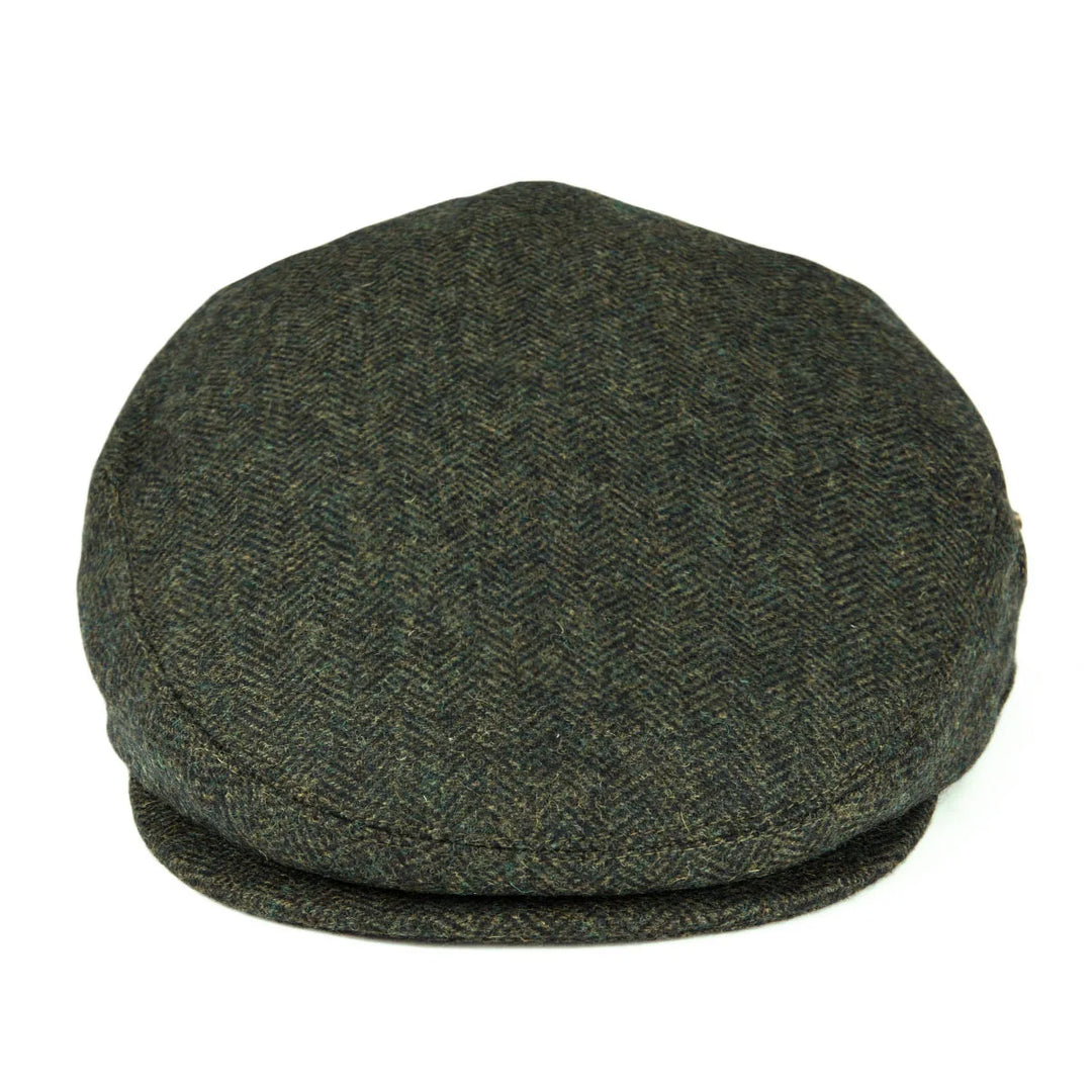 Classic men's herringbone newsboy cap, combining vintage charm with modern style.