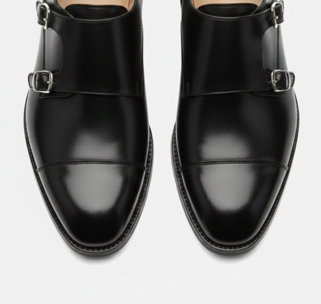 Stylish men's Italian loafers, Milano silhouette. Comfortable slip-on dress shoes for smart casual wear.