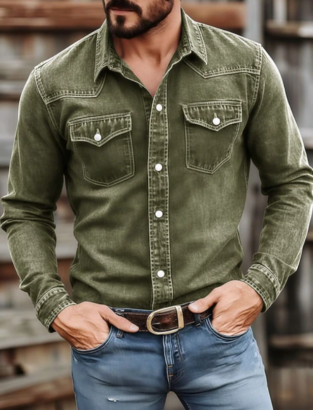Solid color men's classic long sleeve button-up shirt. A menswear essential, ideal for various looks.