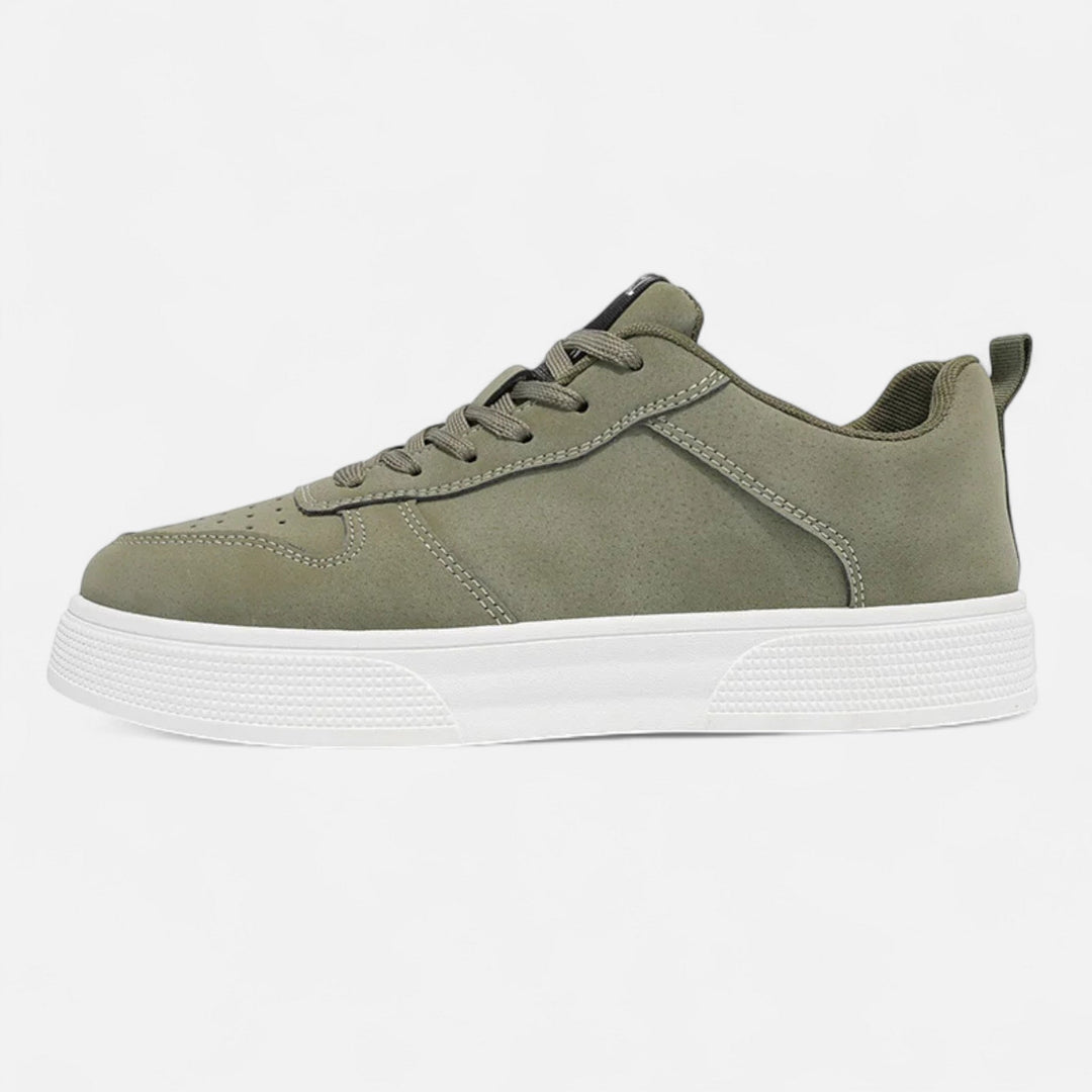 Men's classic low-top trainers, perfect for everyday casual style and comfort.