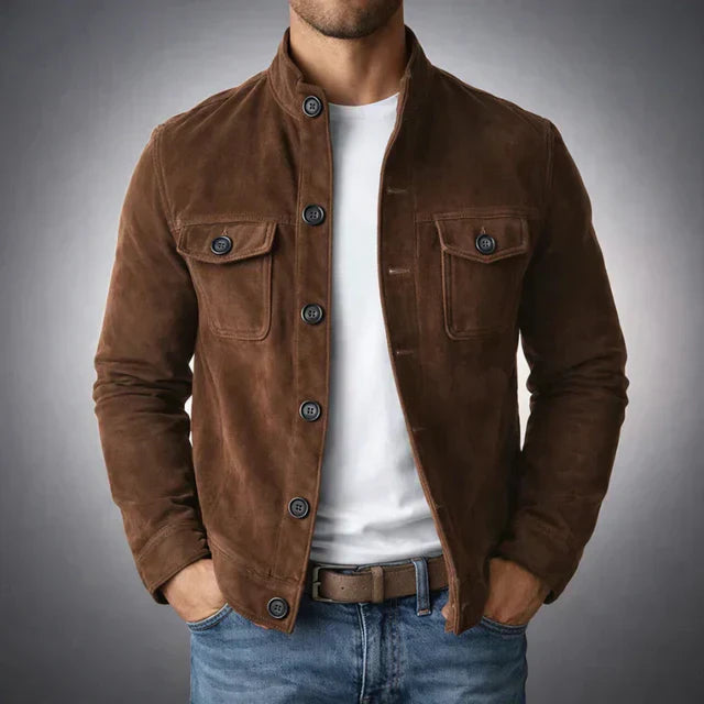 Sophisticated men's pocket jacket, a timeless piece for refined style.