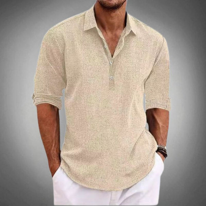 Versatile men's polo shirt, elegant for casual summer outfits, comfortable and stylish.
