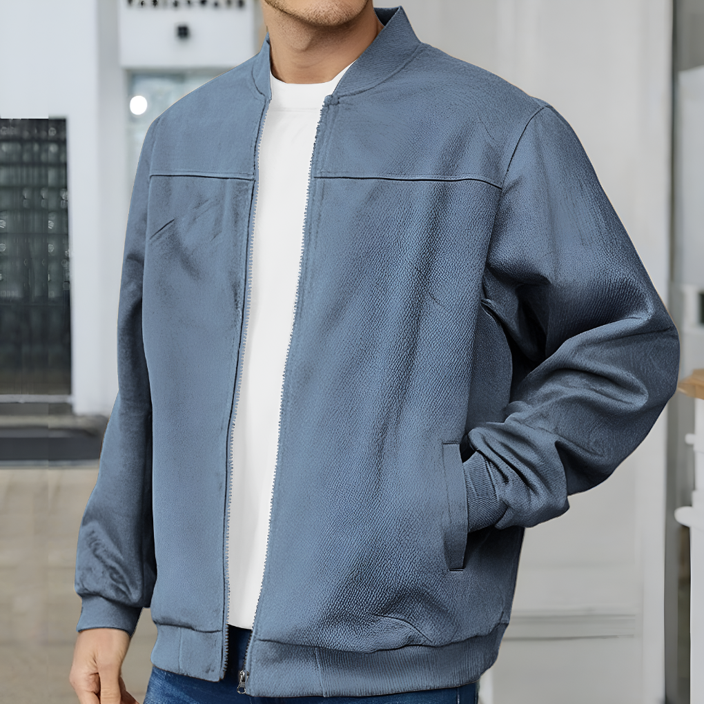 Retro men's zip-up jacket with classic styling, an essential casual outerwear piece for daily fashion.