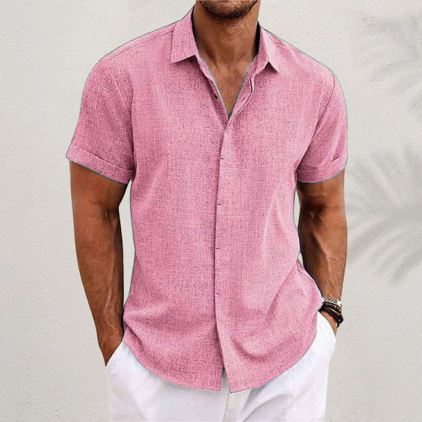 Classic men's short-sleeve button-down, collared shirt. Versatile, relaxed fit for spring/summer casual fashion.