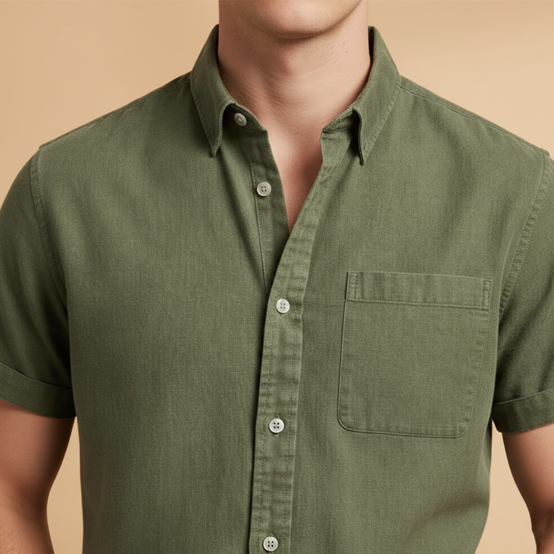 Men's summer wear: Breathable short-sleeve shirt with a stylish chest pocket