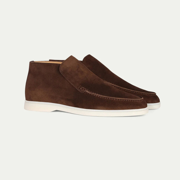 Versatile men's classic slip-on loafers, offering comfortable everyday style and minimalist appeal.