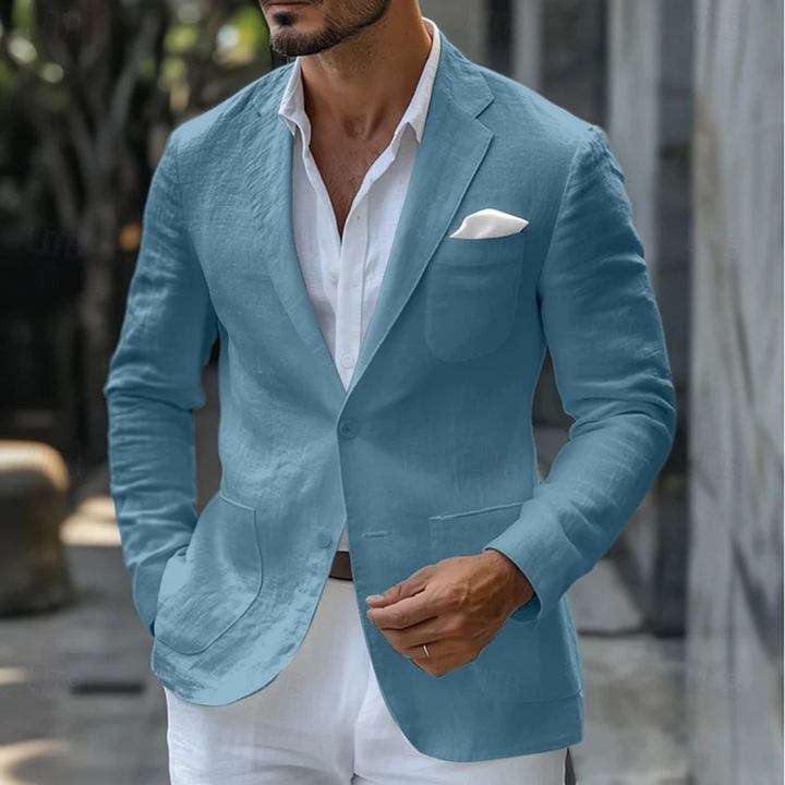 Lightweight men's classic summer blazer with tailored fit, suitable for warm weather smart casual style.