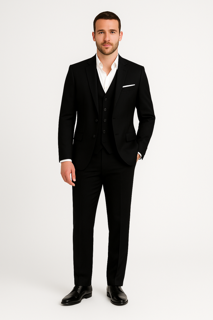 Elegant men's two-piece suit in a modern fit, perfect as business attire or a wedding suit.