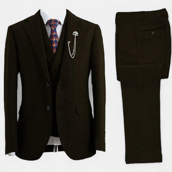Stylish men's three-piece suit, perfect for formal occasions