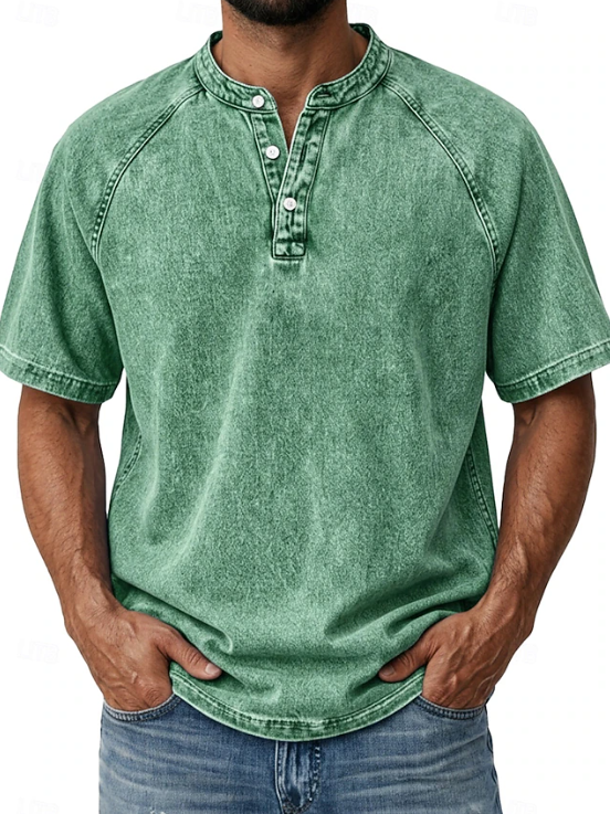 Men's classic vintage button-up shirt, long sleeve, retro style for smart casual fashion.