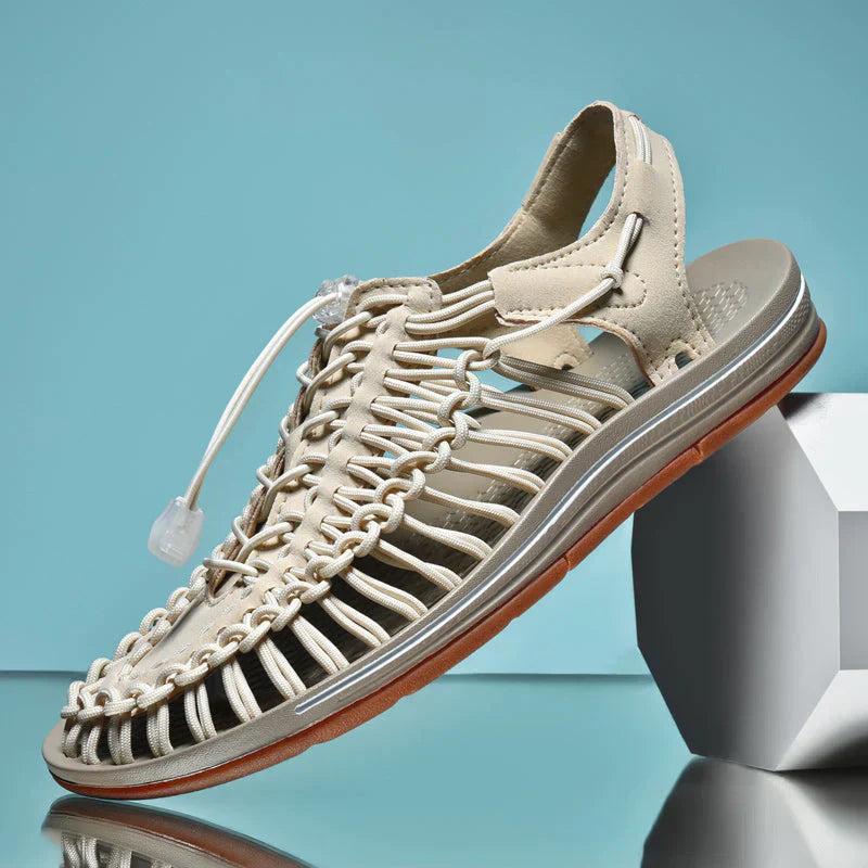 Men's closed toe adjustable lace summer sandals, perfect for outdoor comfort and casual wear.