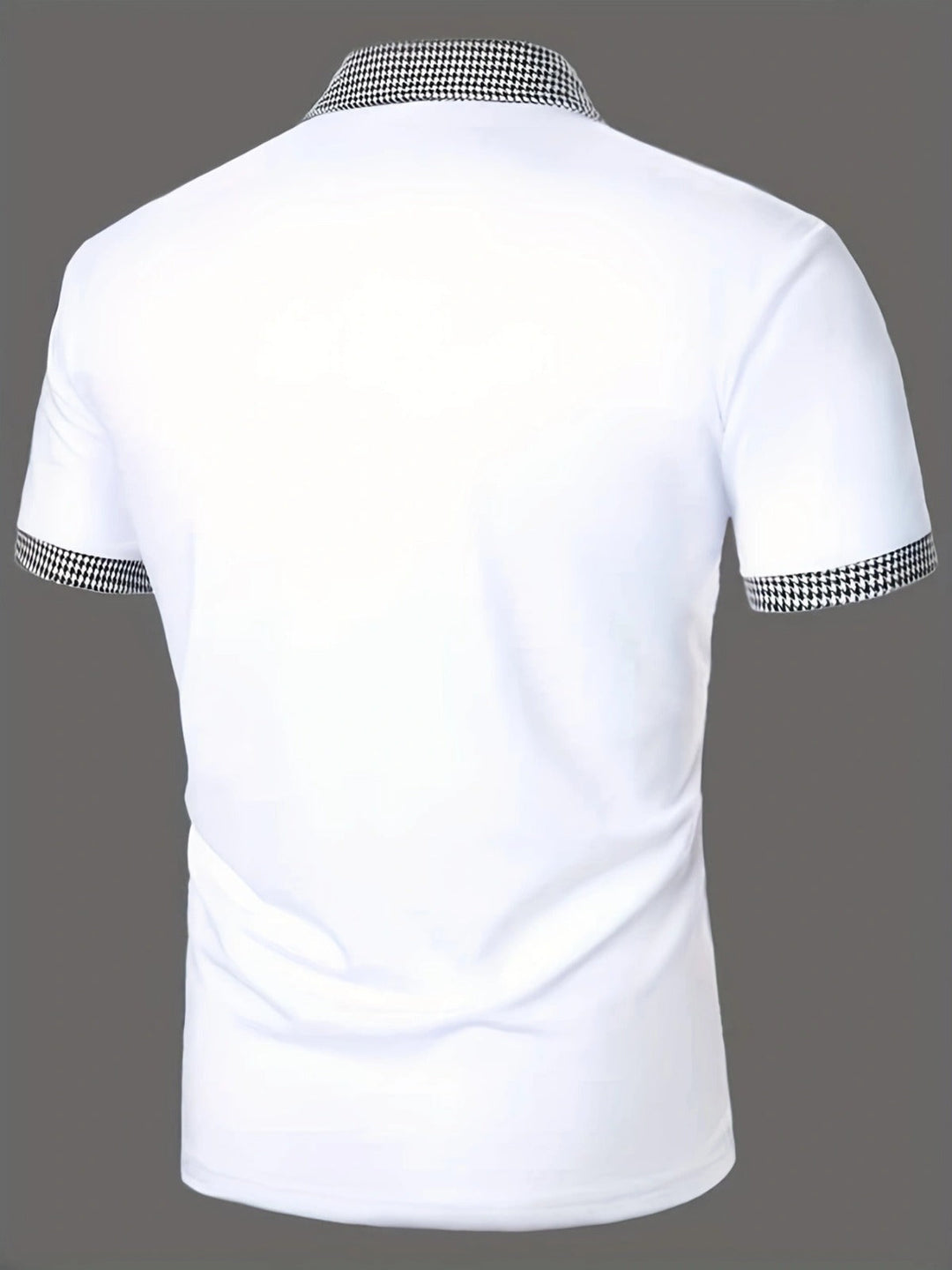 Men's polo shirt with contrasting buttons, offering British style