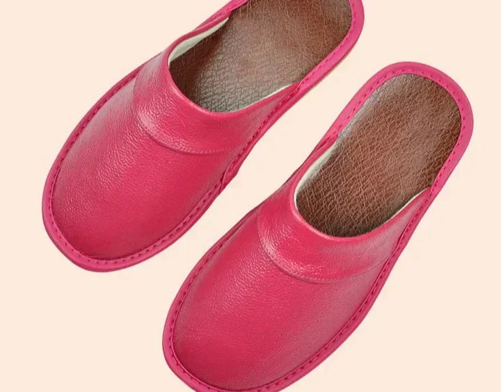 Supportive and comfortable black slippers for men's feet
