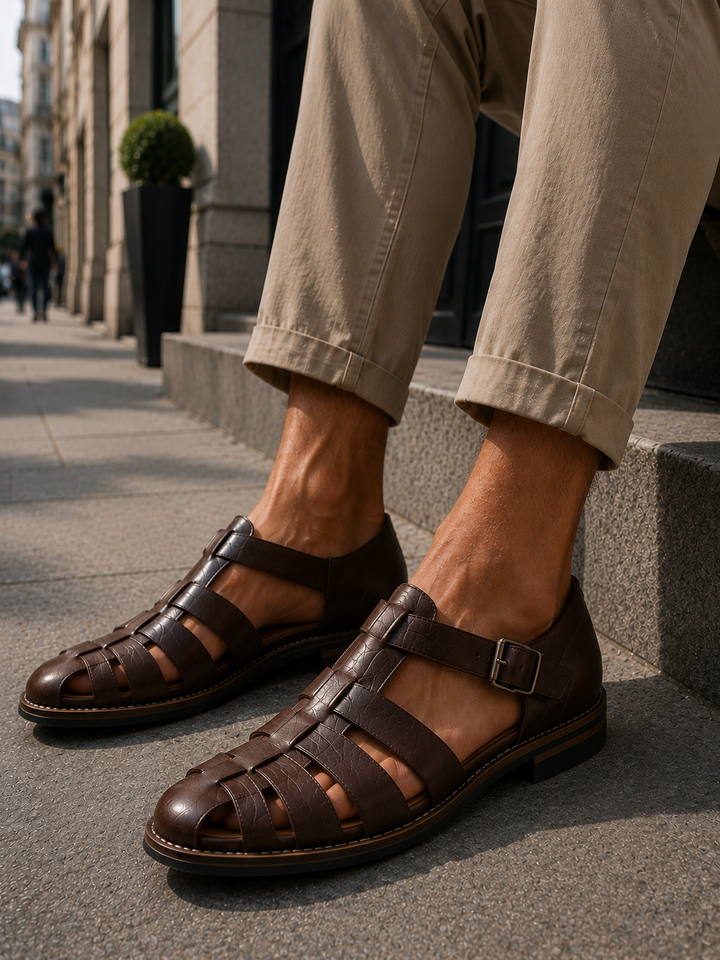 Classic men's casual closed-toe fisherman sandals, comfortable for daily wear, featuring an adjustable strap.