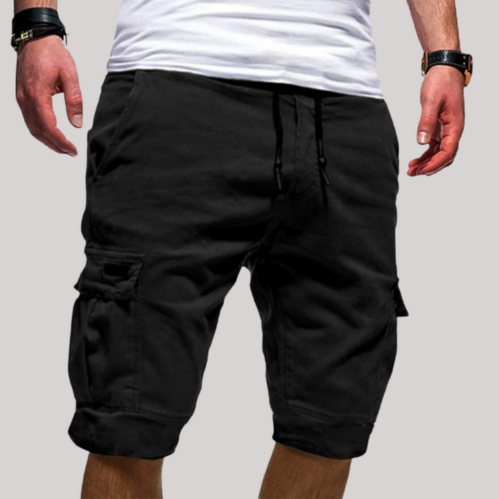 Stylish and practical men's cargo shorts, ideal for casual wear and outdoor activities.