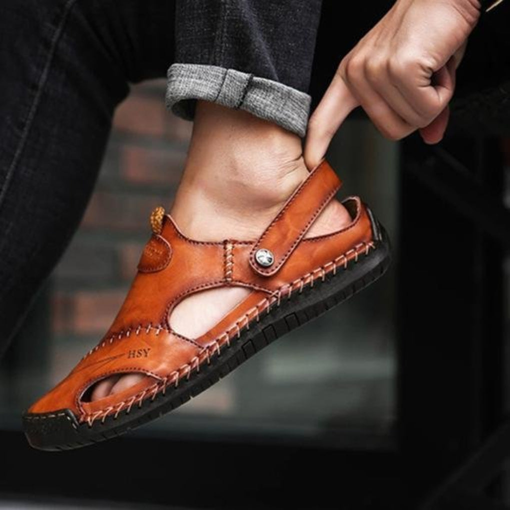 New men's summer sandals with adjustable straps, offering ultimate comfort & support for outdoor walking & beach.