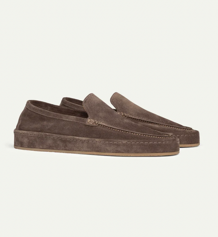 Versatile men's casual shoes: comfortable slip-on loafers in a rich tan color.