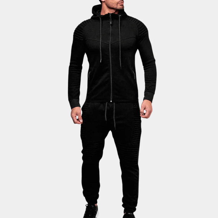 New men's athletic tracksuit with functional details, including a crewneck top and comfortable joggers. Ideal for casual wear.