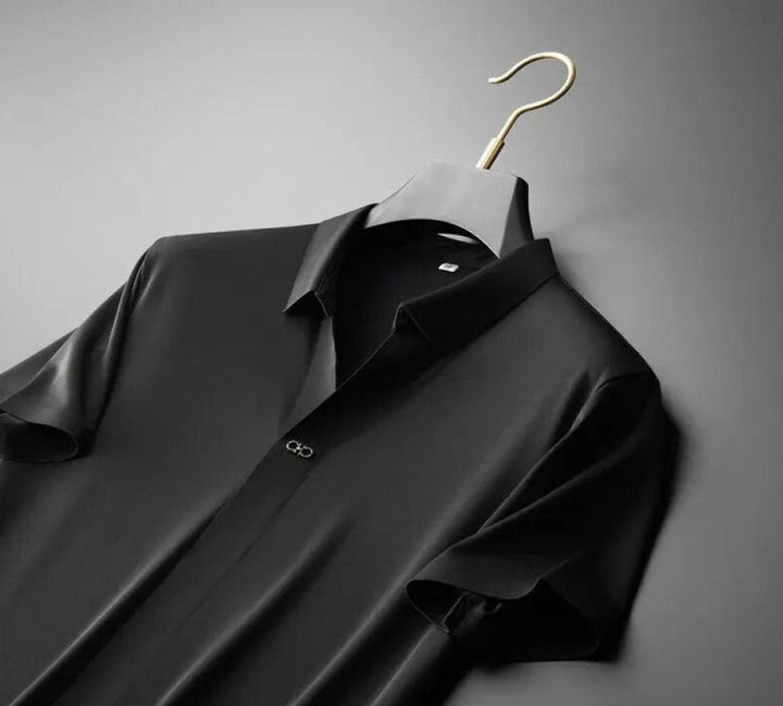 New men's comfortable two-piece set: polo and tapered pants, designed for stylish summer wear.