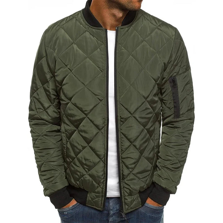 Men's diamond pattern casual jacket, stylish and comfortable, perfect for autumn & winter fashion.