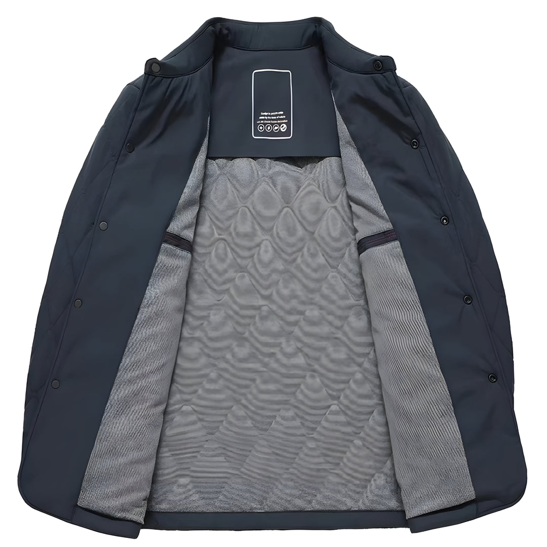 Durable men's diamond quilted jacket, shirt collar & utility pockets. Smart casual outerwear for autumn travel.