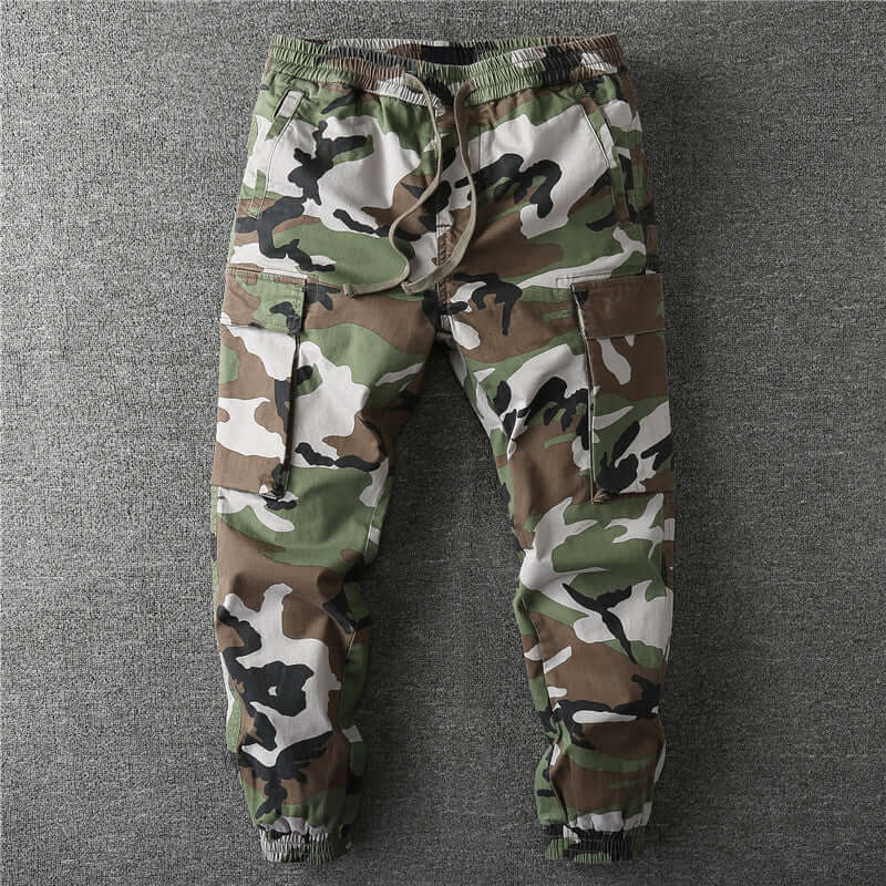 Men's tactical camouflage cargo trousers, durable & comfortable for outdoor adventures.