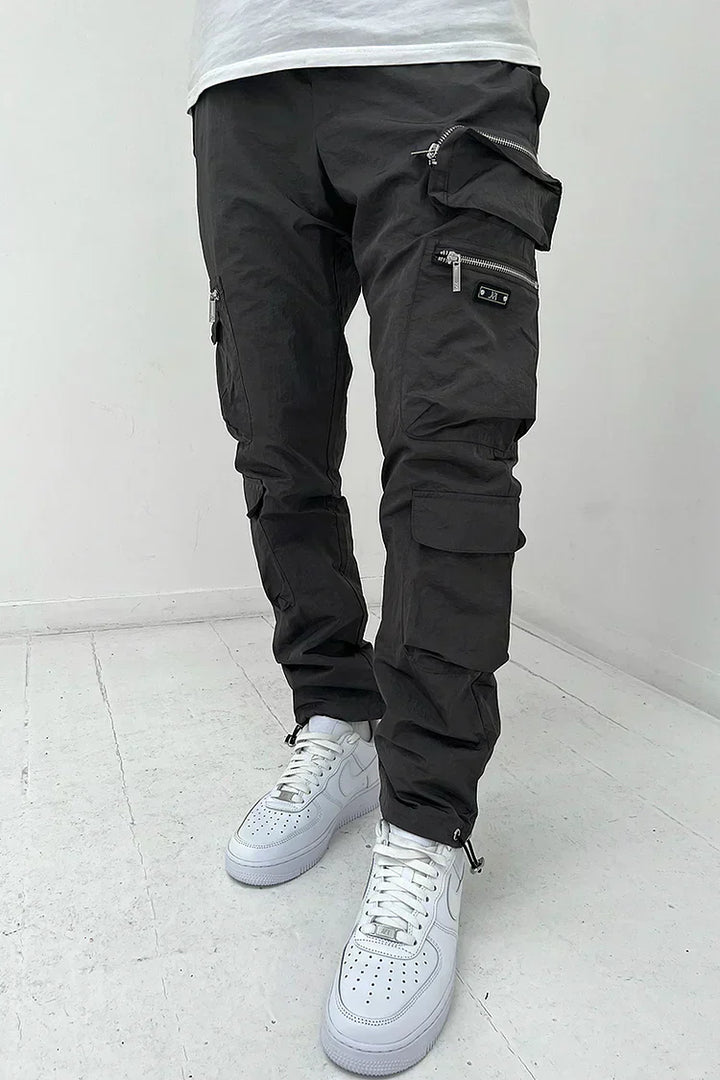 Versatile men's outdoor cargo pants, durable workwear trousers with utility pockets & comfortable fit.