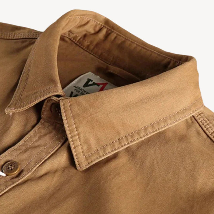 Men's rugged long-sleeve work shirt with practical cargo pockets, designed for comfort and utility.