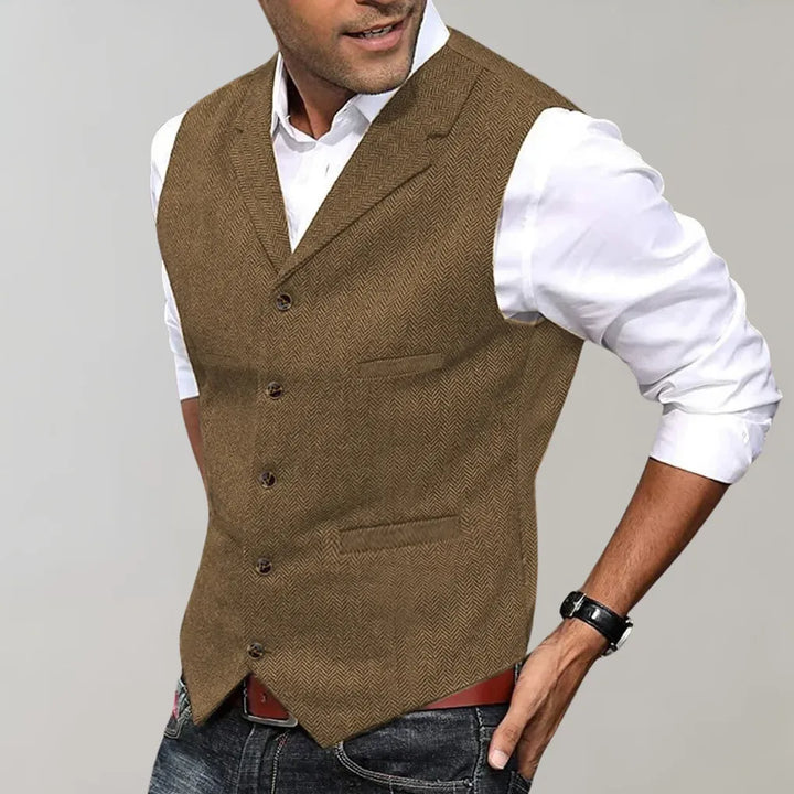 Sharp men's formal suit vest, ideal for wedding attire, groom, or sophisticated events. Elevates any formal wear.