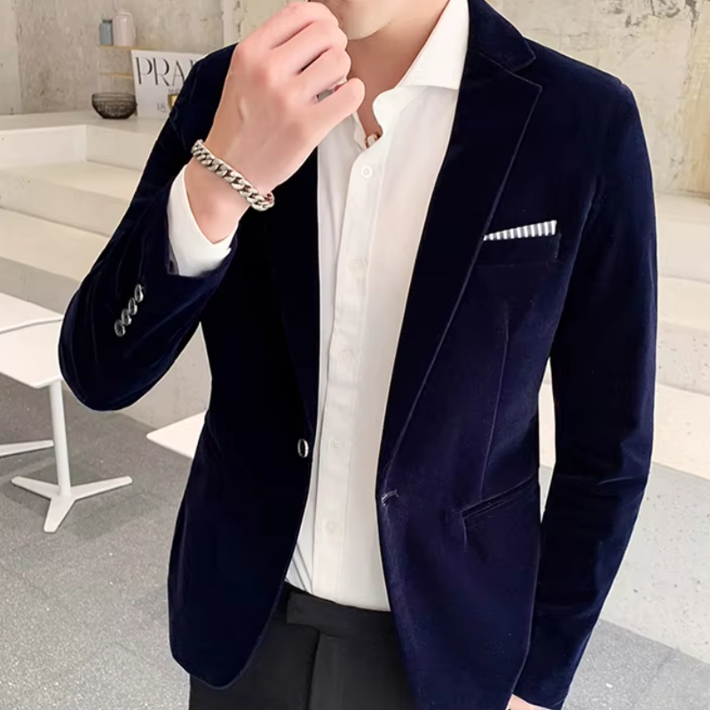 Elegant slim fit men's single-button blazer, ideal for dress wear and special events.