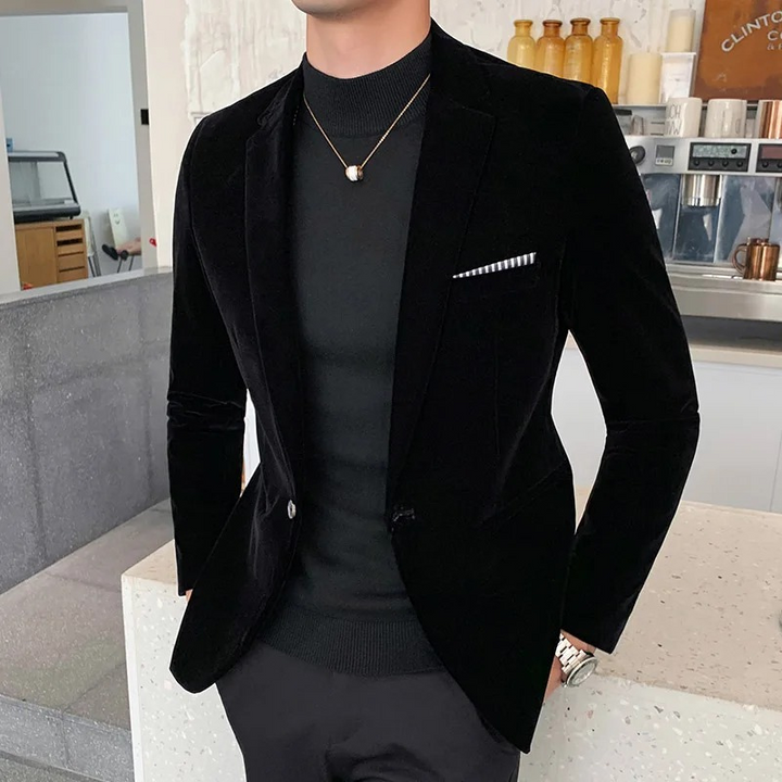 Sophisticated one-button men's blazer, perfect slim fit for formal and casual elegance.