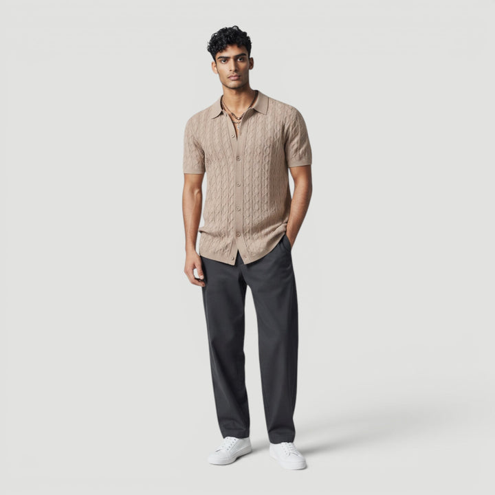 Soft & comfortable men's elegant sleeveless sweater vest, ideal for versatile layering.