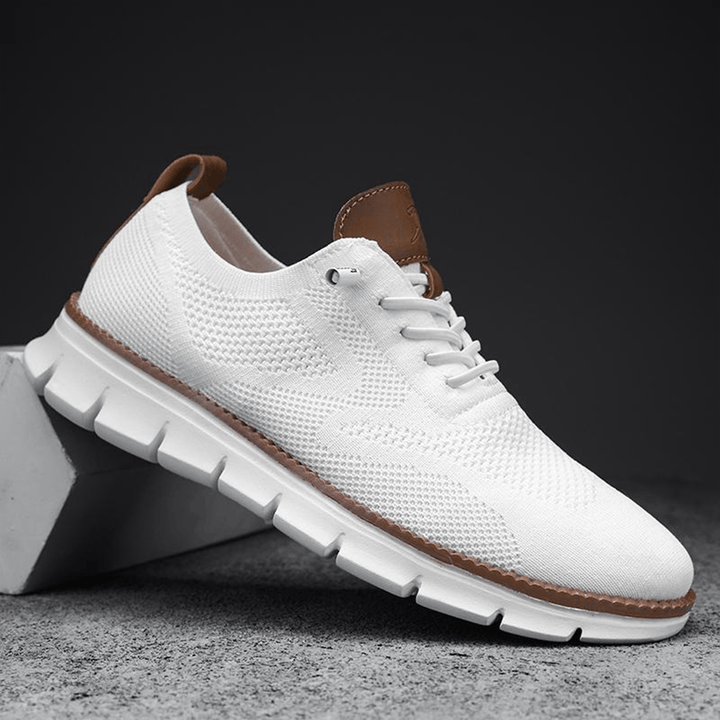 Men's athletic trainers, modern style, optimal comfort for active days.