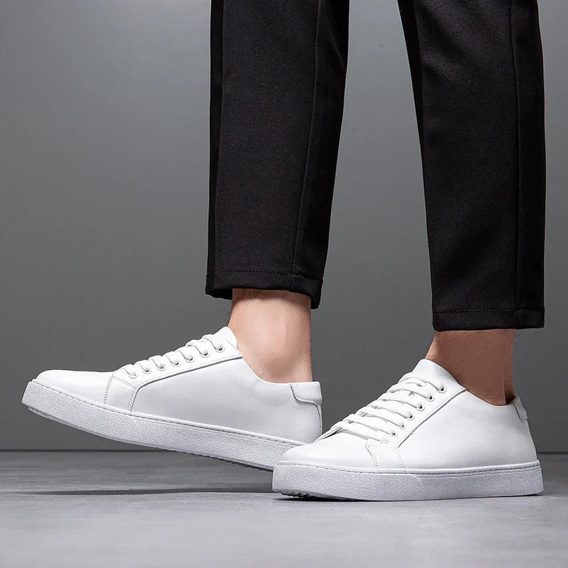 Modern men's formal trainers, sleek design for versatile style.