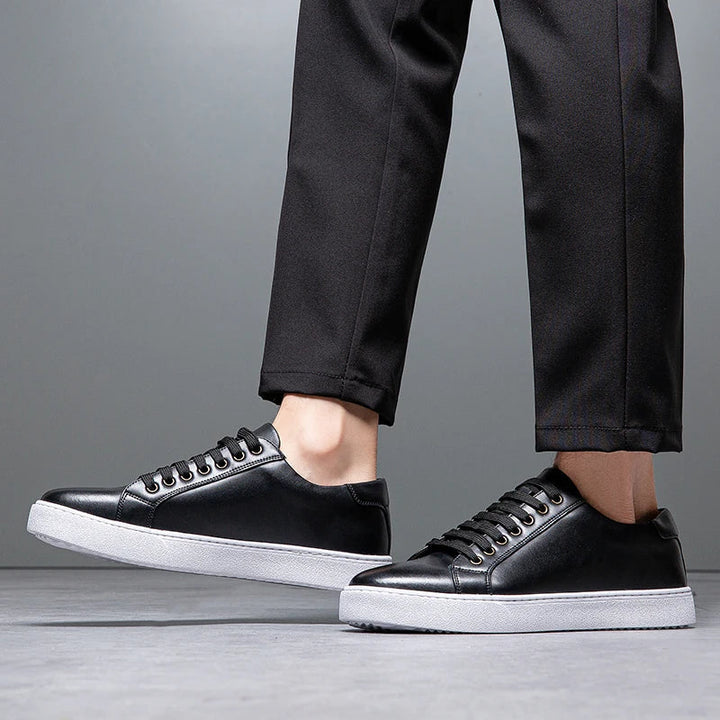 Stylish men's low-top trainers, lace-up for a smart casual look.