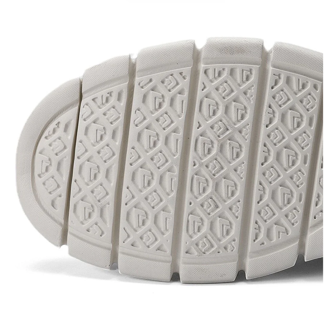 Men's Harry walking shoes with wide toe for ultimate comfort.