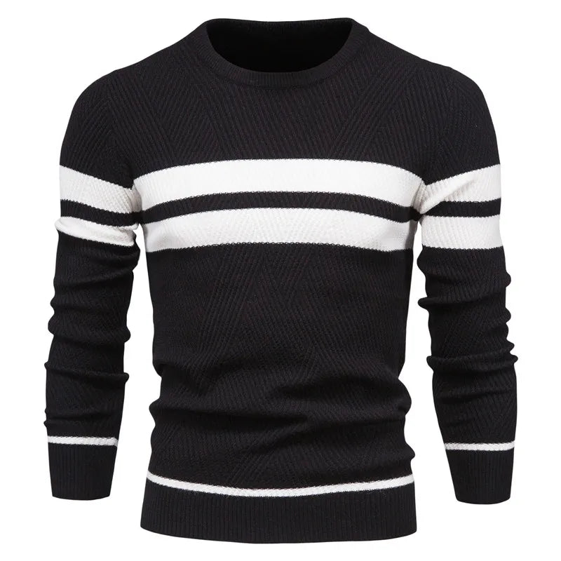 Comfortable men's knitted crew neck sweater, perfect for everyday style & spring fashion.