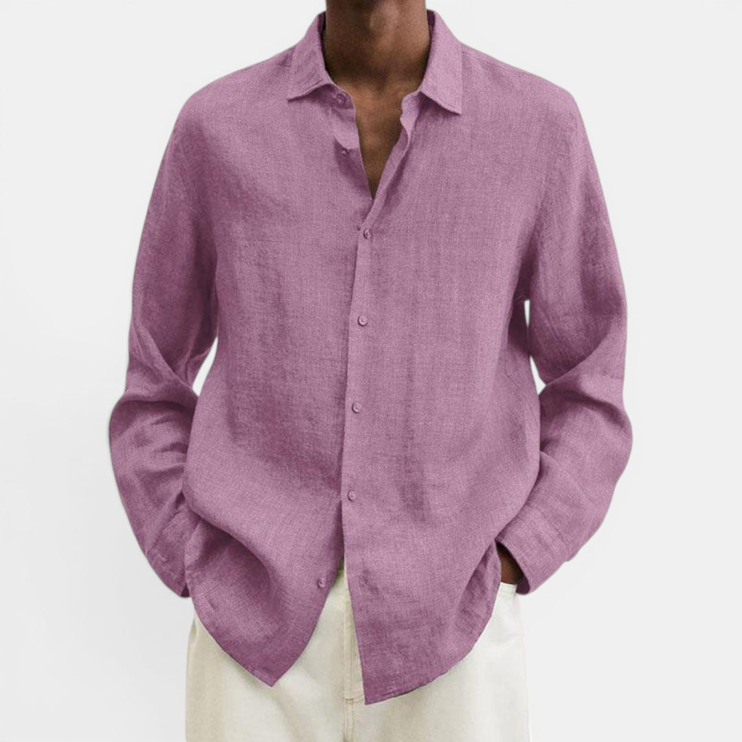 Essential men's casual button-up shirt. Breathable, lightweight, perfect for summer warmth.