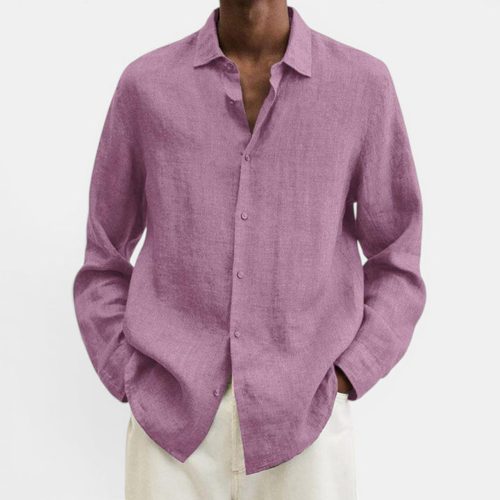 Essential men's casual button-up shirt. Breathable, lightweight, perfect for summer warmth.