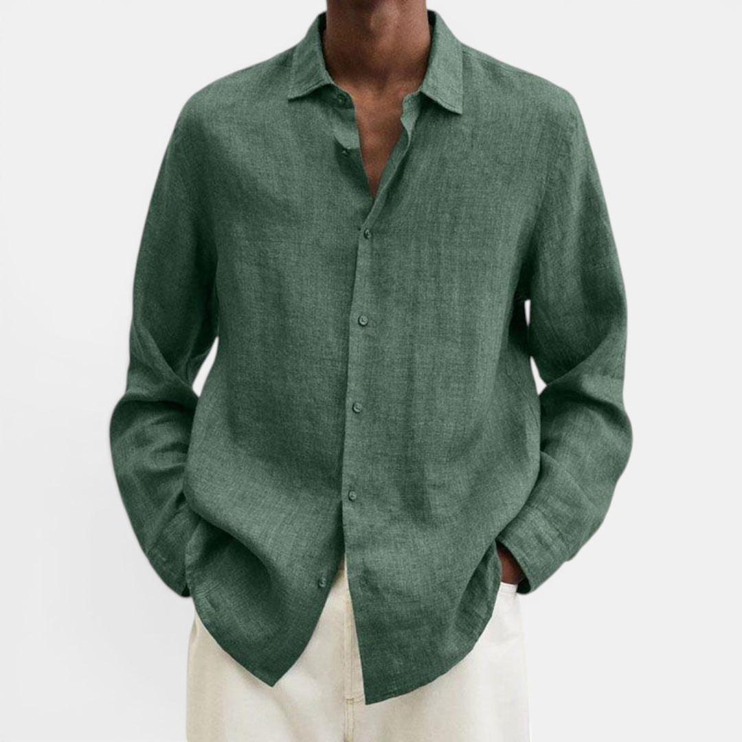 Modern men's lightweight button-up shirt, perfect for a breathable summer style. Casual & smart.