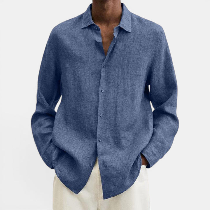 Men's button-up shirt for warm weather. A versatile classic top for smart casual & casual looks.