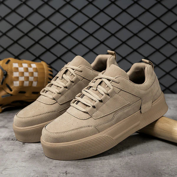 Comfortable men's slip-on casual sneakers, lightweight and perfect for everyday walking and versatile minimalist style.