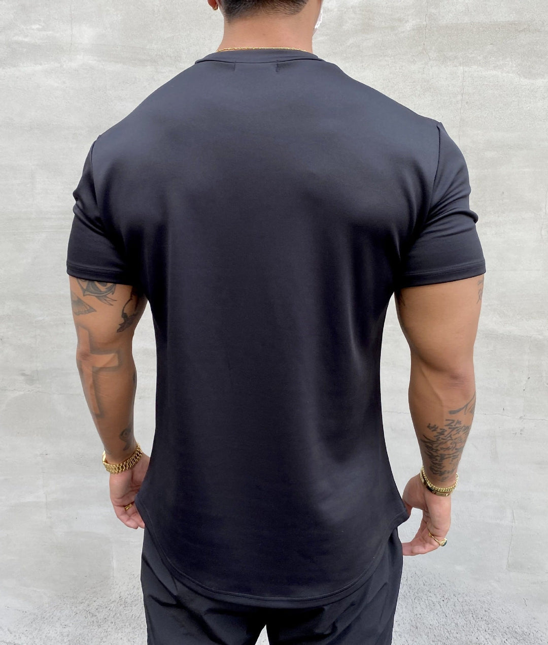 Versatile men's apparel: a breathable lightweight tee for any occasion.