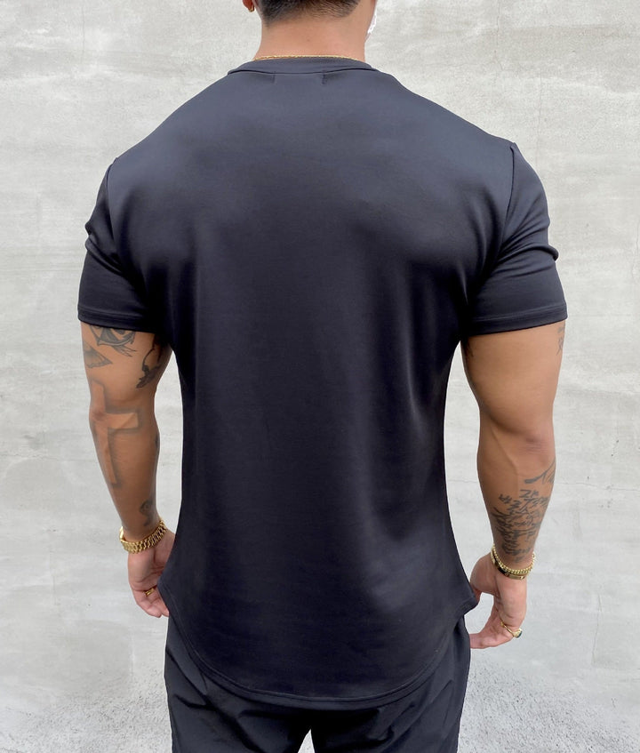 Versatile men's apparel: a breathable lightweight tee for any occasion.