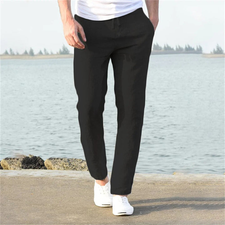 Comfortable men's casual pants, ideal lightweight summer trousers for everyday style.