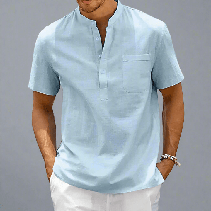 Essential men's lightweight shirt for versatile comfort. Classic design suitable for casual or smart casual everyday wear.