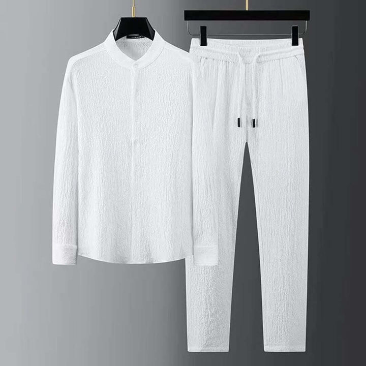 Men's lightweight modern summer outfit set, two-piece for stylish comfort. Perfect casual wear.